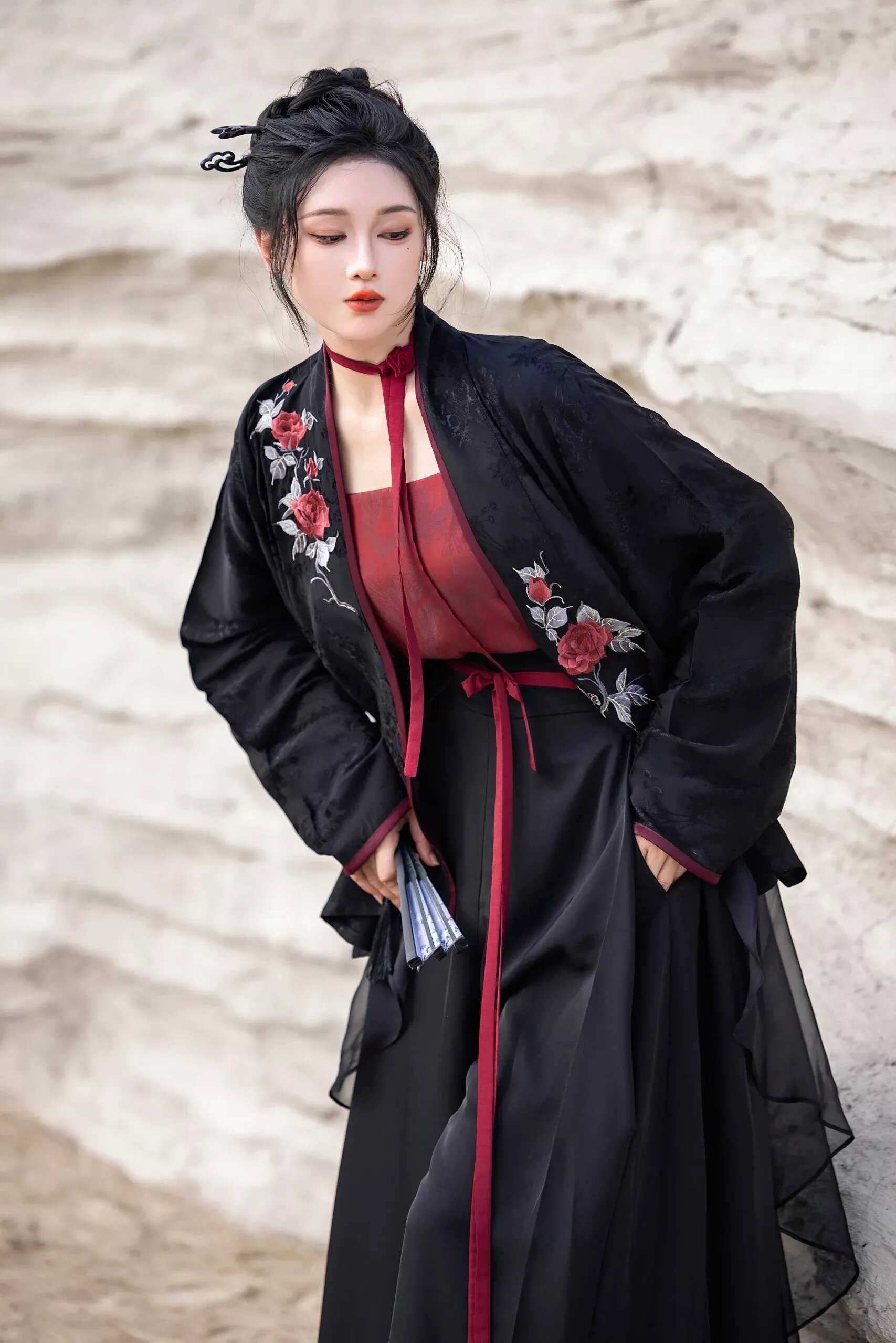 Girls Traditional Hanfu Lantern Pants Set:A Blend of Ancient Elegance and Modern Comfort