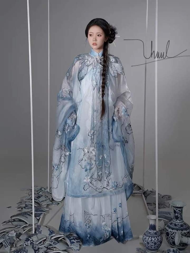 The Superiority of Silk Mulberry Silk Cheongsam:A Cultural Icon The Superiority of Silk Mulberry Silk Cheongsam:A Cultural Icon