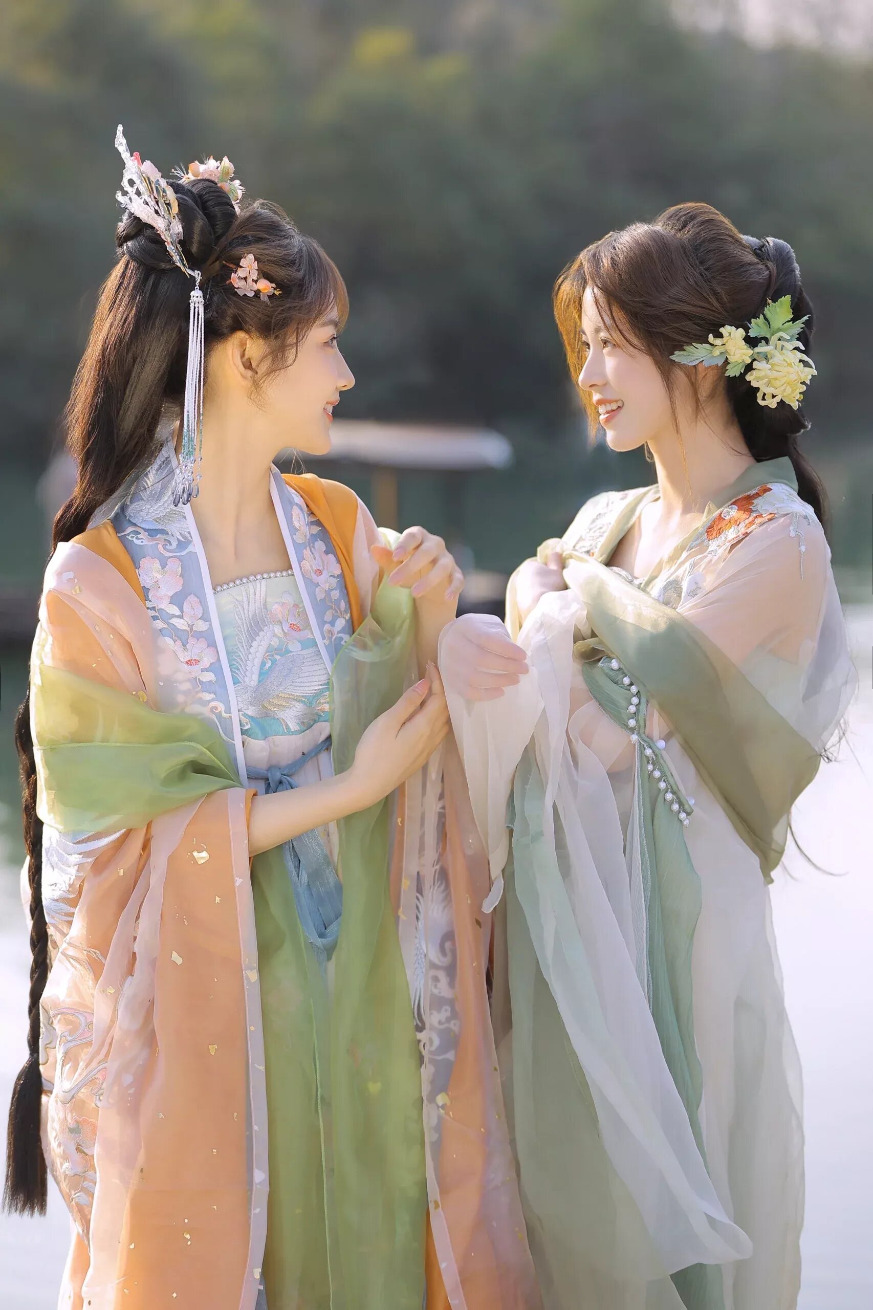 Oceanic Elegance:The Splendor of Hanfu Childrens Wear with Sea Moon and Flower Patterns Oceanic Elegance:The Splendor of Hanfu Childrens Wear with Sea Moon and Flower Patterns
