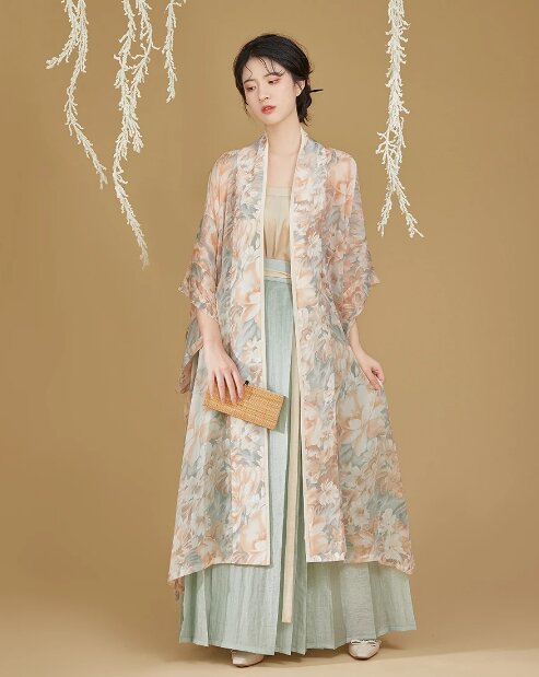 The Story of Mermaid Tears:Authentic Hanfu Costumes with Big Sleeves The Story of Mermaid Tears:Authentic Hanfu Costumes with Big Sleeves
