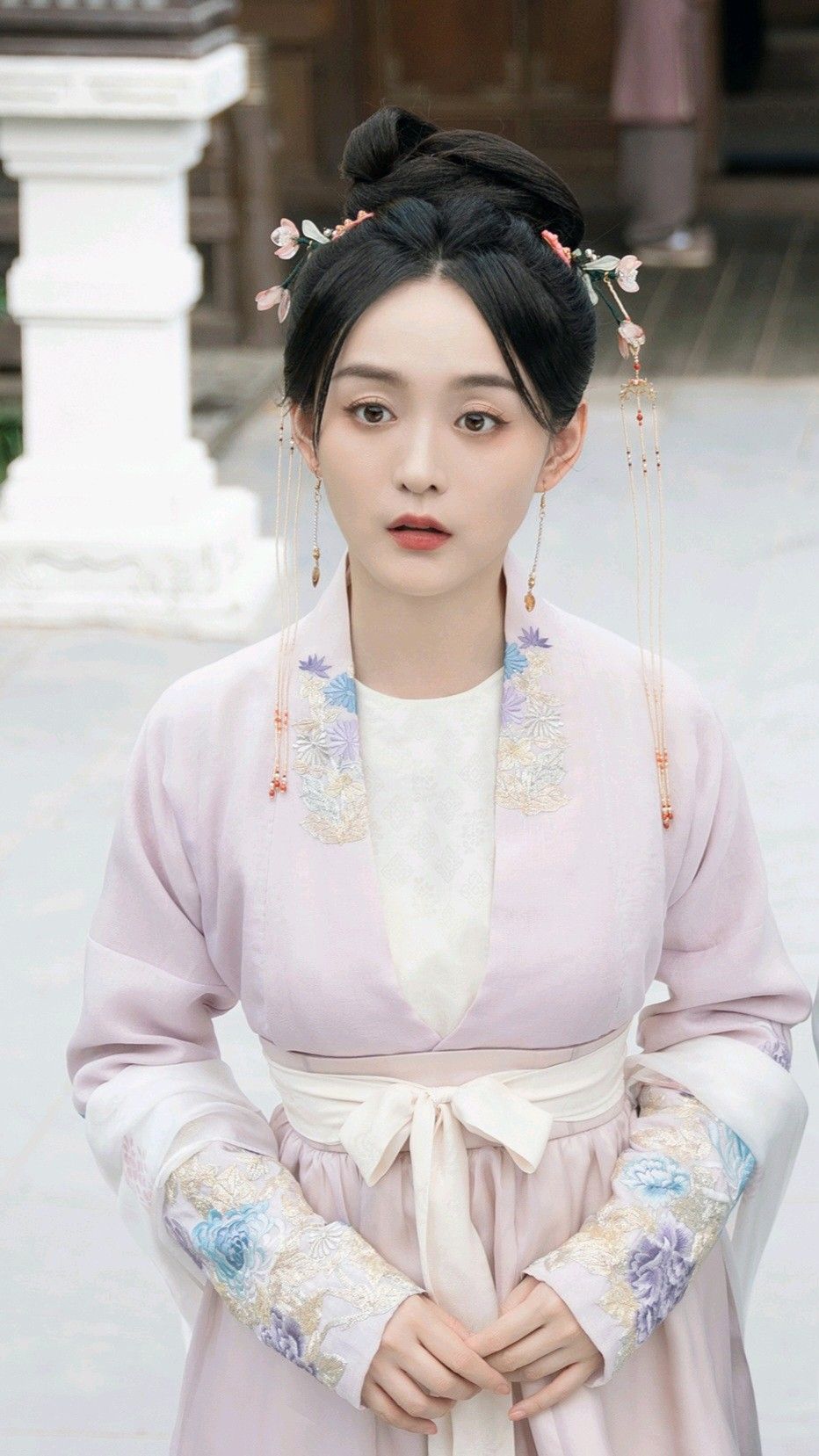 Hanfu Breast Decorations:An Insight into Traditional Chinese Jewelry Hanfu Breast Decorations:An Insight into Traditional Chinese Jewelry
