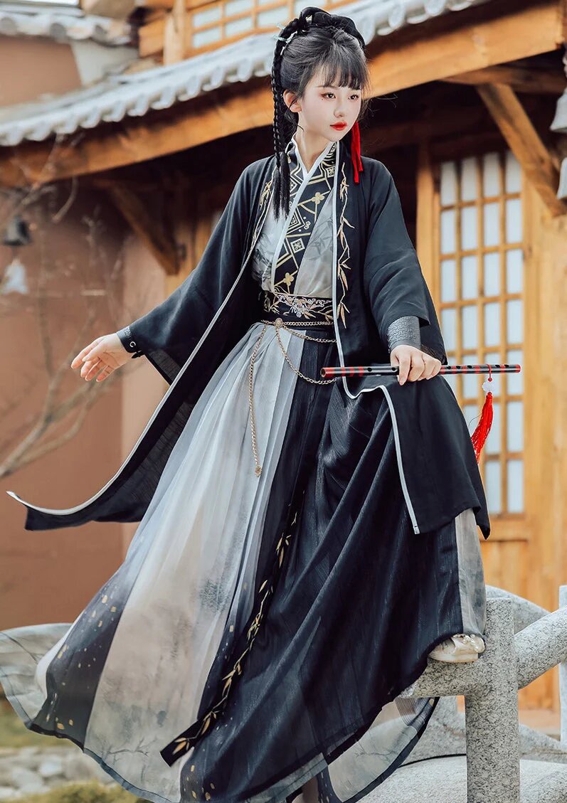 The Enchantment of Martin Boots with a Horseface Skirt The Enchantment of Martin Boots with a Horseface Skirt