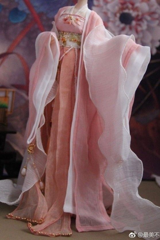 Traditional Chinese Cheongsam for Little Girls:The Long Version Traditional Chinese Cheongsam for Little Girls:The Long Version