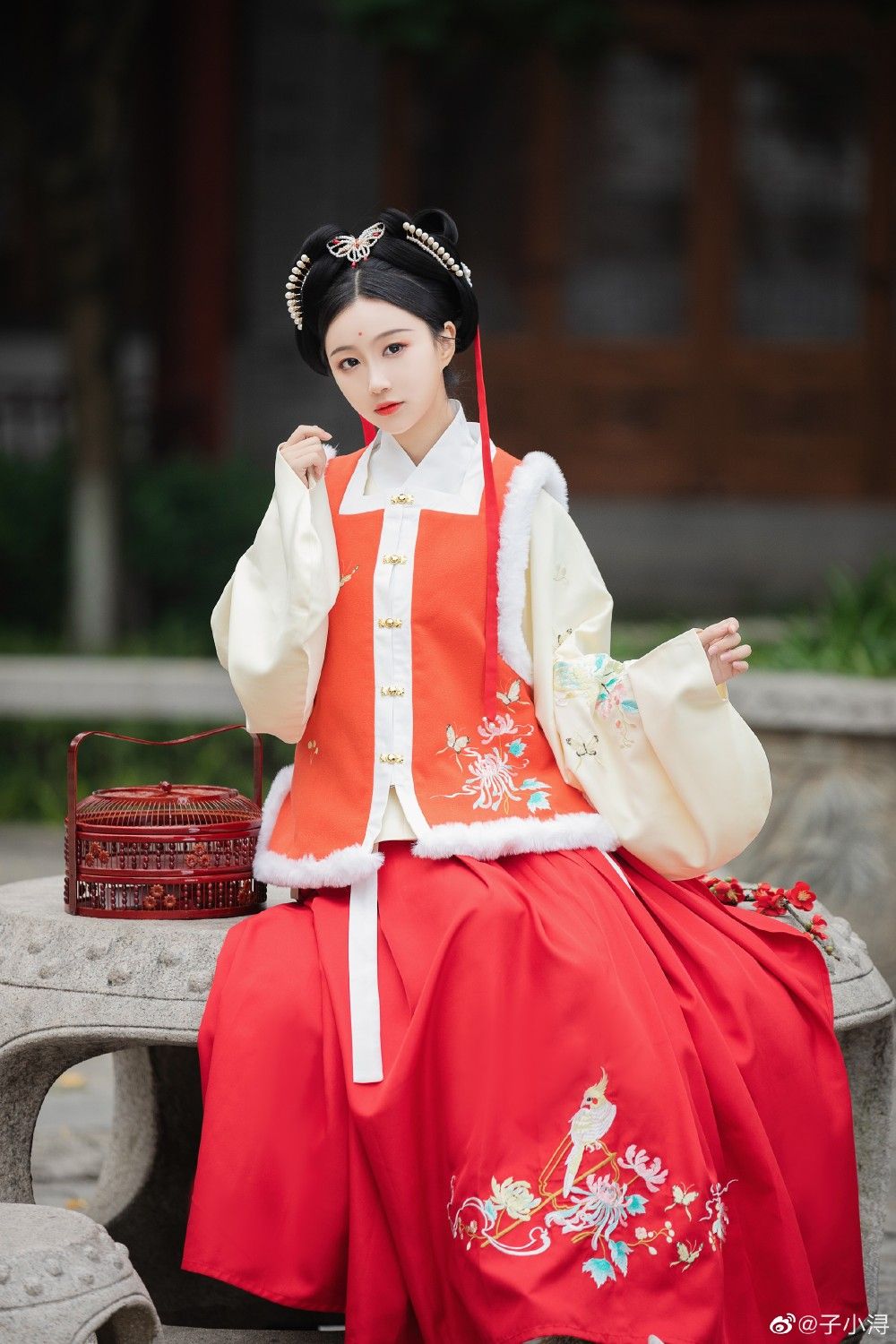 Youthful Fashion:Pure Cotton Cheongsam Qipao for Modern Times Youthful Fashion:Pure Cotton Cheongsam Qipao for Modern Times