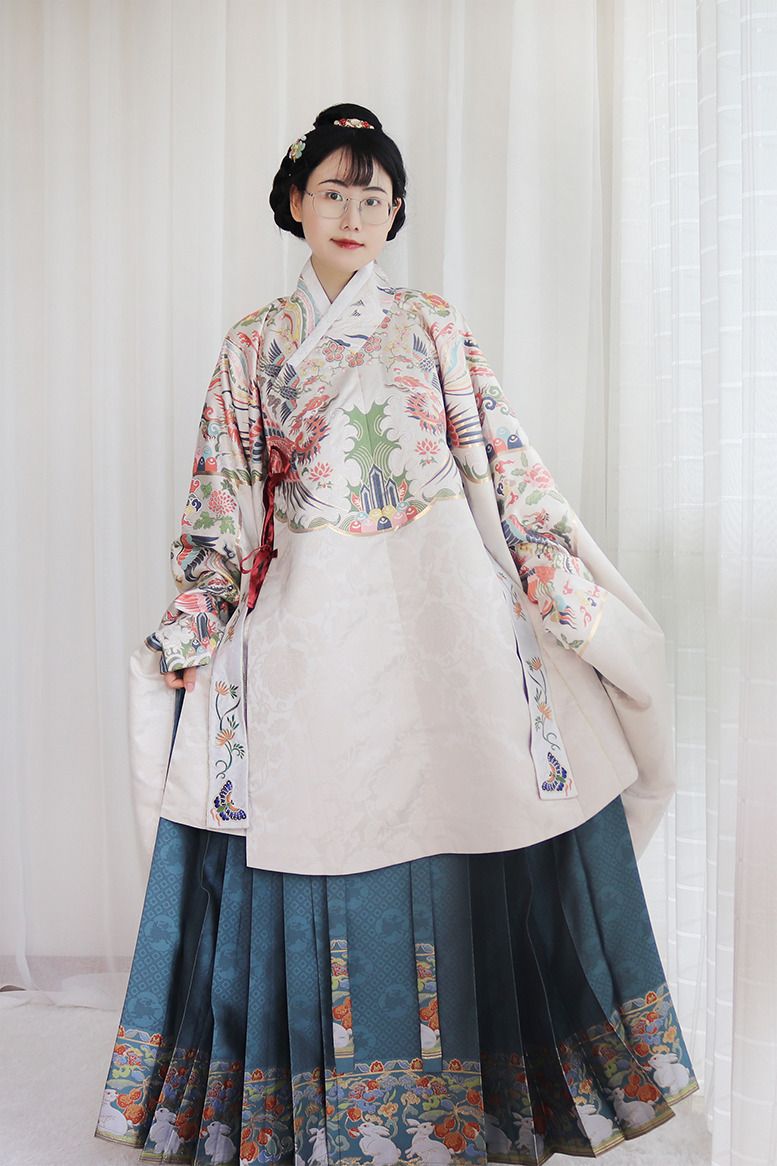 The Enchantment of Traditional Chinese Beauty:A Little Girl’s Hanfu Accessories The Enchantment of Traditional Chinese Beauty:A Little Girl’s Hanfu Accessories