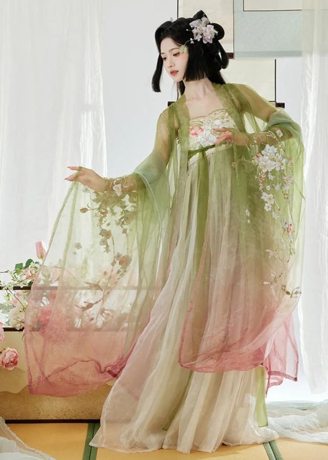 The Revival of Hanfu Robe Skirts for Adults:Embracing Traditional Elegance in Modern Times The Revival of Hanfu Robe Skirts for Adults:Embracing Traditional Elegance in Modern Times
