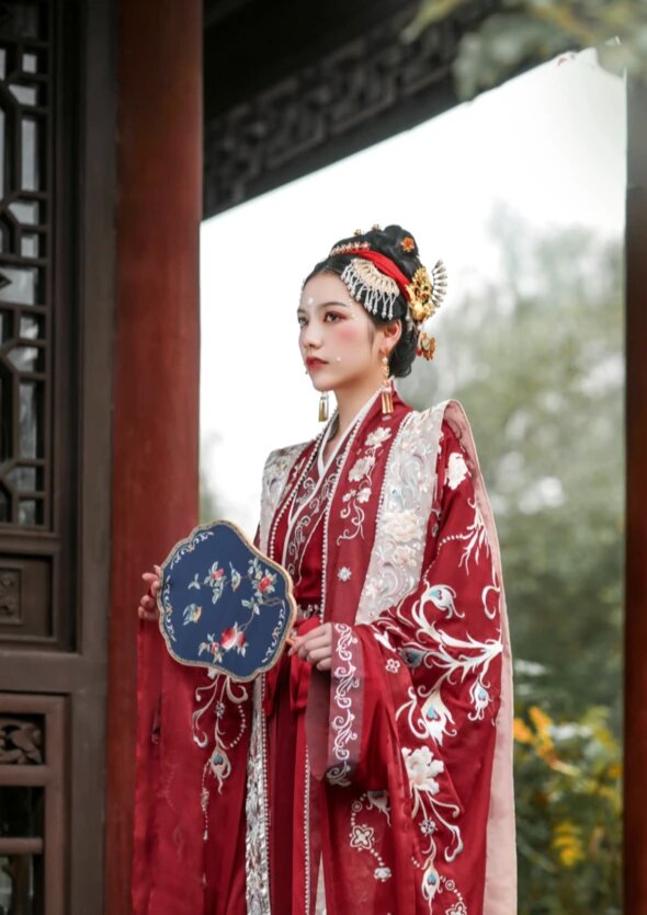 Taoli Original Hanfu Hall:A Journey into Traditional Chinese Elegance Taoli Original Hanfu Hall:A Journey into Traditional Chinese Elegance