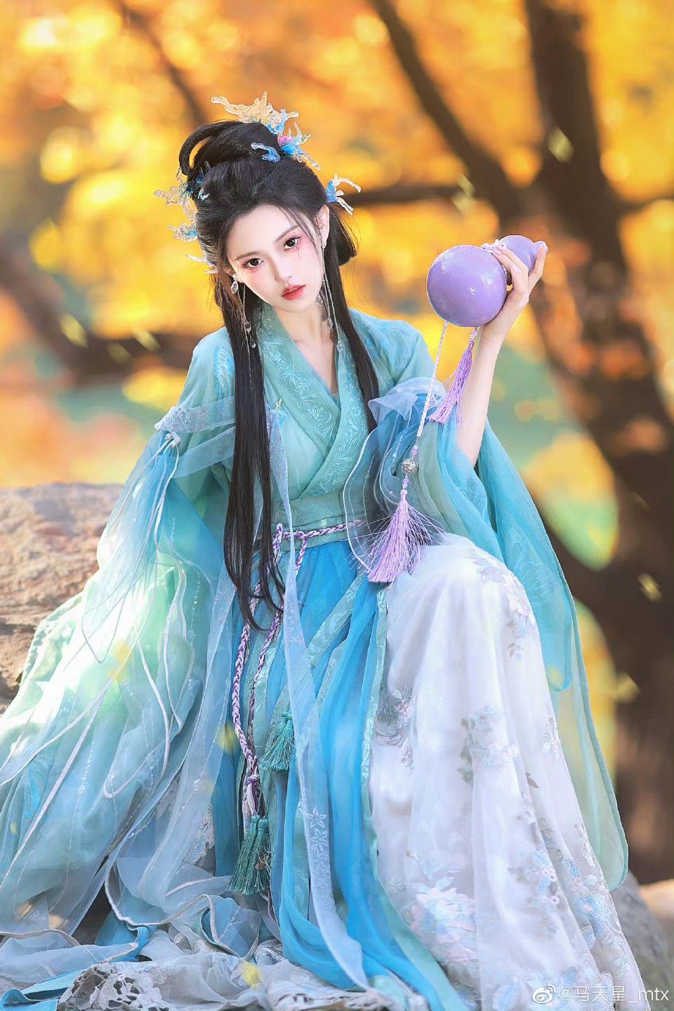 The Splendor of a汉服 Princess:The Story of an Adult Hanfu Princess Gown