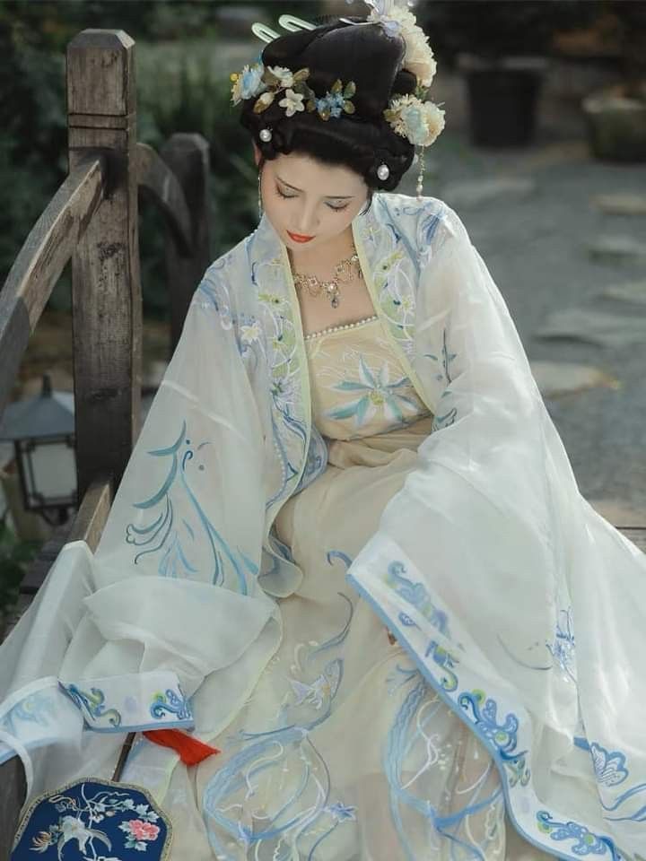 The Rise of the Hanfu Net Skirt Women:A Glimpse into the World of Traditional Elegance The Rise of the Hanfu Net Skirt Women:A Glimpse into the World of Traditional Elegance