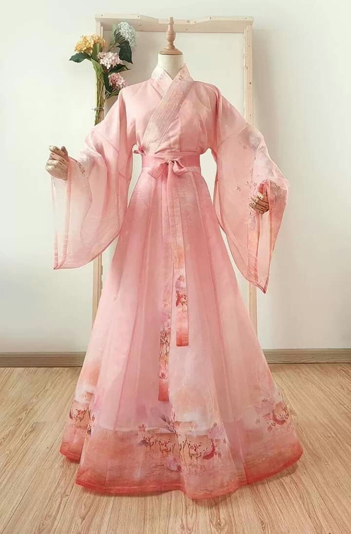 The Splendor of Hanfu:Exploring the Elegance of Changgexing-Style Traditional Chinese Clothing The Splendor of Hanfu:Exploring the Elegance of Changgexing-Style Traditional Chinese Clothing