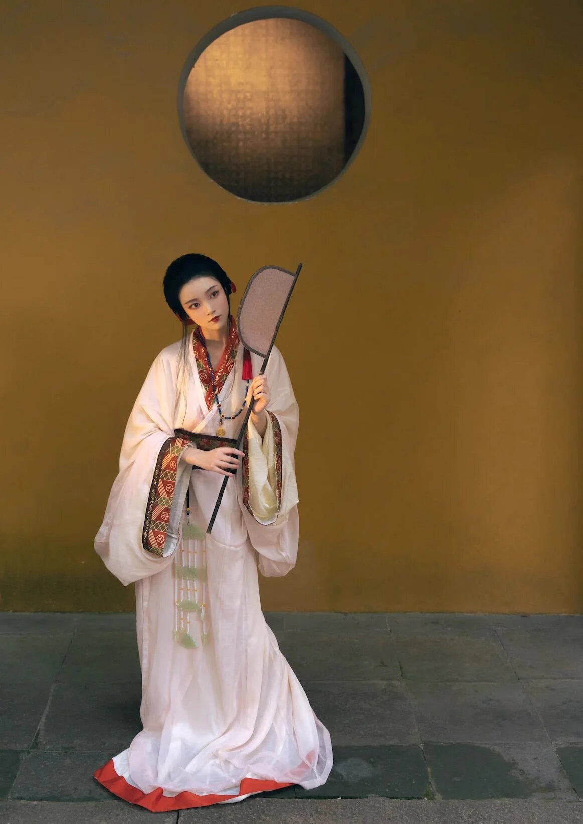 The Vibrant Charm of Qing Green Cheongsam:A Cultural Icon of Chinese Traditional Elegance The Vibrant Charm of Qing Green Cheongsam:A Cultural Icon of Chinese Traditional Elegance