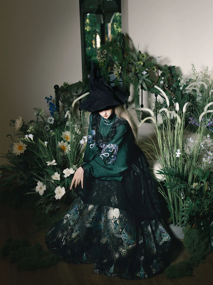 Childrens Ancient Glass-like Silk Hanfu:The Splendor of Xuanji Childrens Ancient Glass-like Silk Hanfu:The Splendor of Xuanji