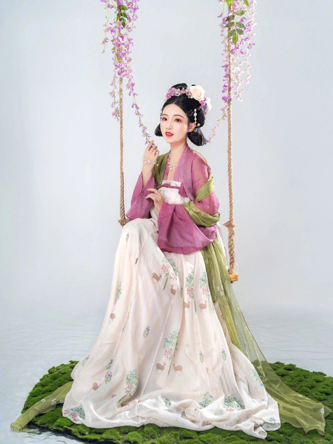 Northeast Chinas Splendid Hanfu:The Beauty of Traditional Chinese Clothing Northeast Chinas Splendid Hanfu:The Beauty of Traditional Chinese Clothing