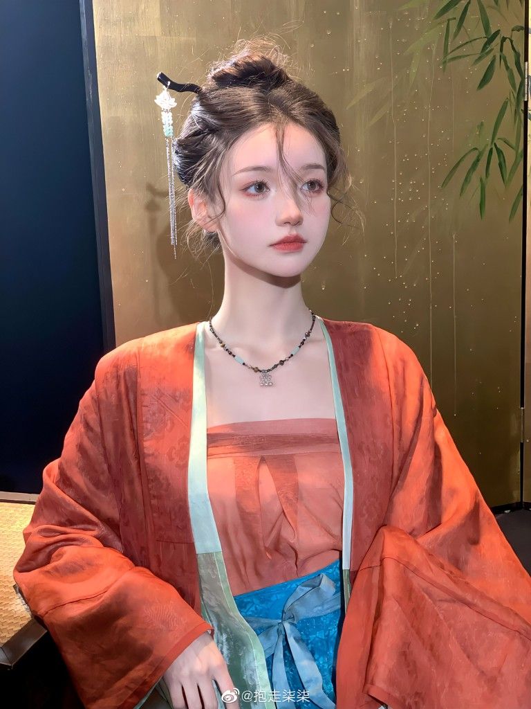 Vintage-Inspired Qiqing Underwear:The Revival of Cheongsam Elegance Vintage-Inspired Qiqing Underwear:The Revival of Cheongsam Elegance