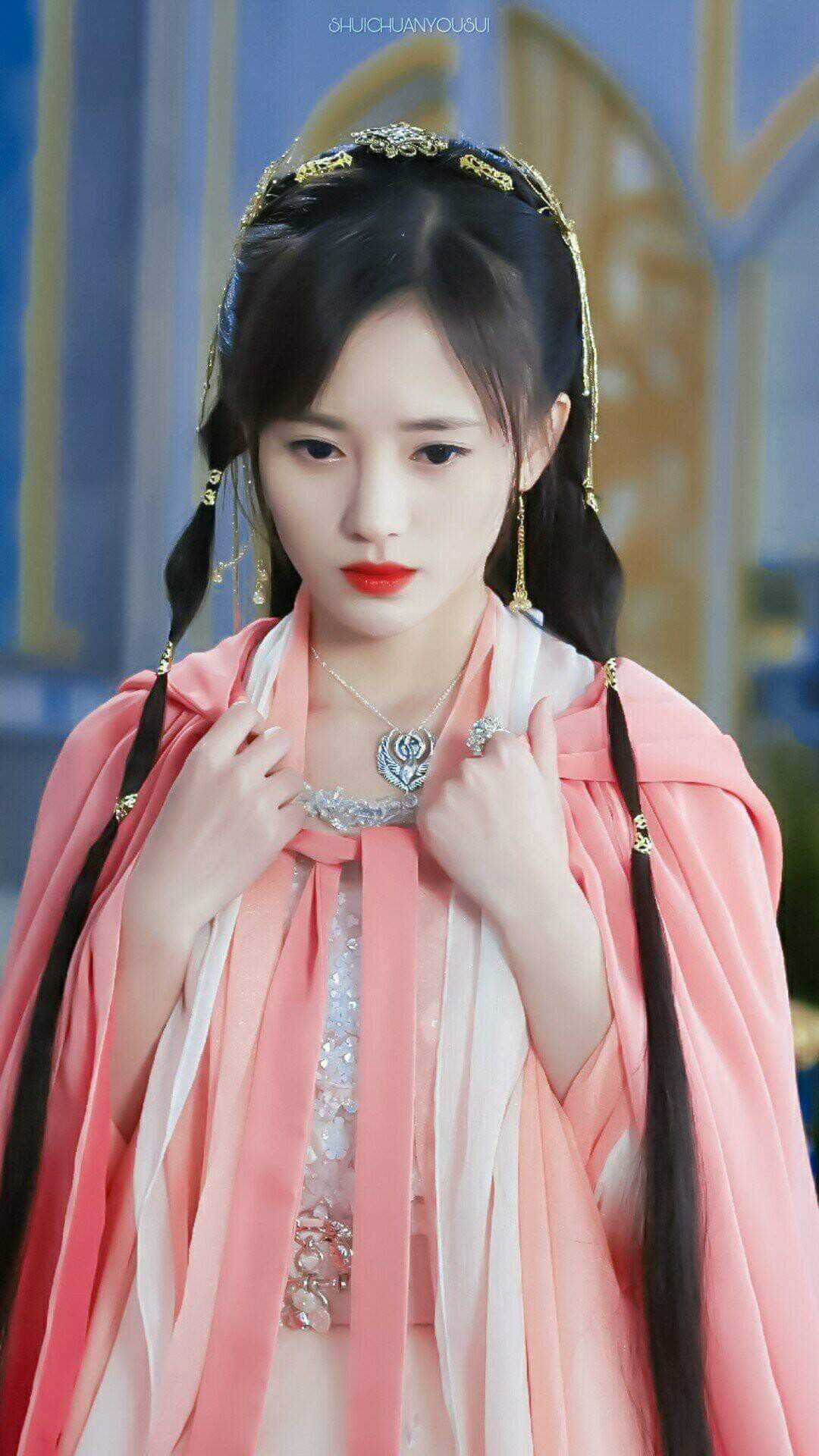 The Splendor of Hanfu:Qixiong Da Xiushan,an Insight into Traditional Chinese Elegance