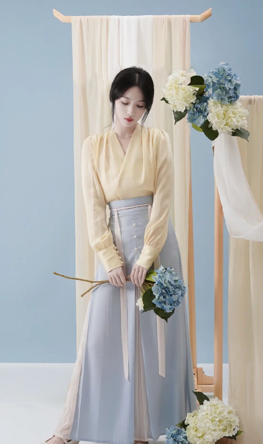 The Essence of Hanfu Undergarments:Layering and Comfort in Traditional Chinese Fashion The Essence of Hanfu Undergarments:Layering and Comfort in Traditional Chinese Fashion