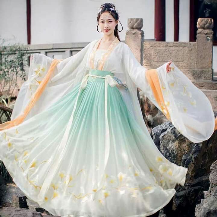 Reimagining the Cheongsam Top:Embracing Ethnic Style Innovations