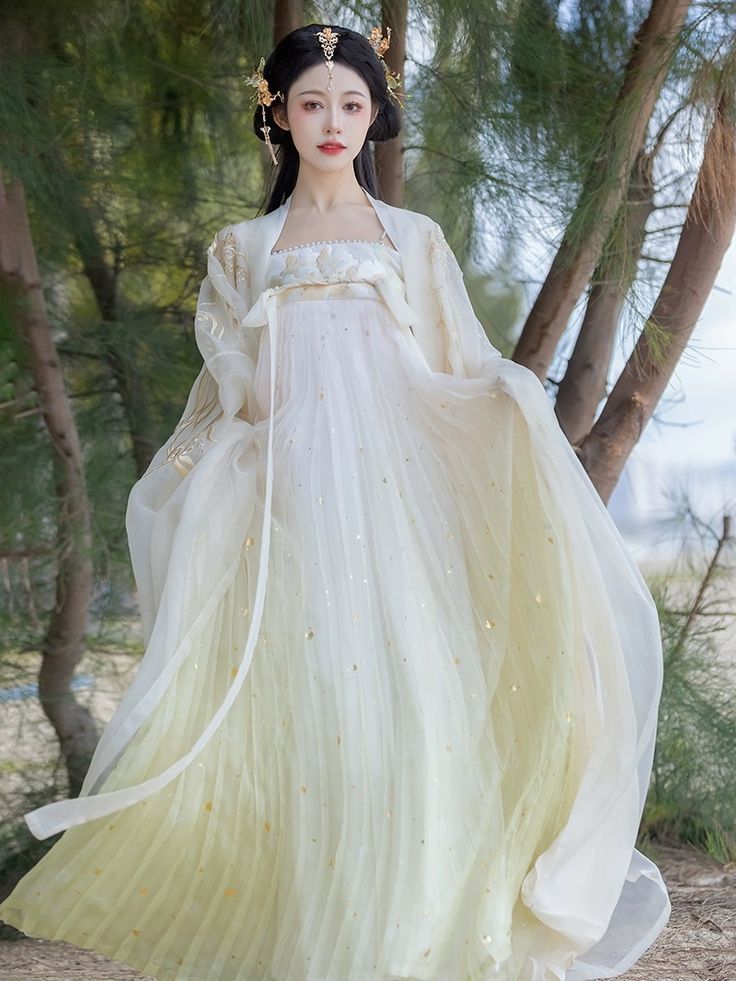 A Glimpse into the World of Kimono-Inspired Girls Hanfu Fashion in Ancient Style A Glimpse into the World of Kimono-Inspired Girls Hanfu Fashion in Ancient Style