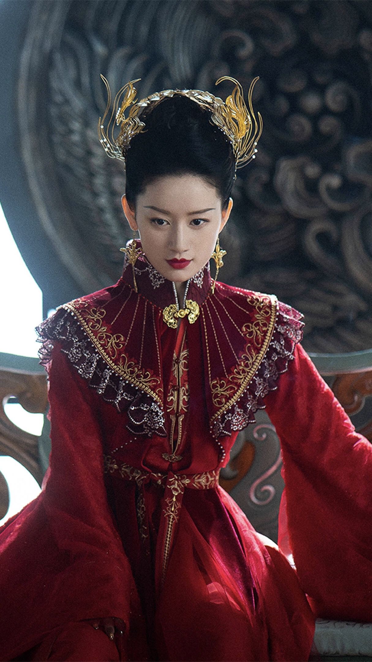 Traditional Tangzhuang Fashion for Modern Youth:A Blend of Heritage and Style Traditional Tangzhuang Fashion for Modern Youth:A Blend of Heritage and Style