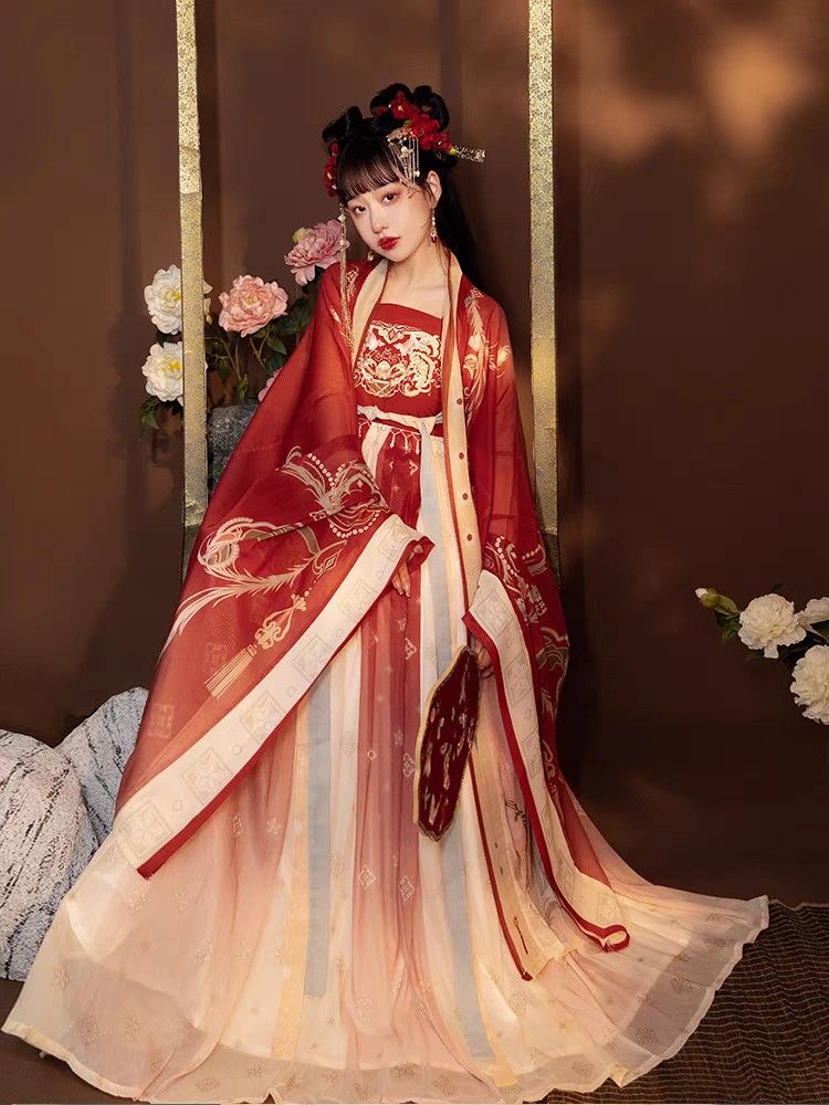The Empresss Hanfu:The Story of Wu Mieniang in Traditional Splendor