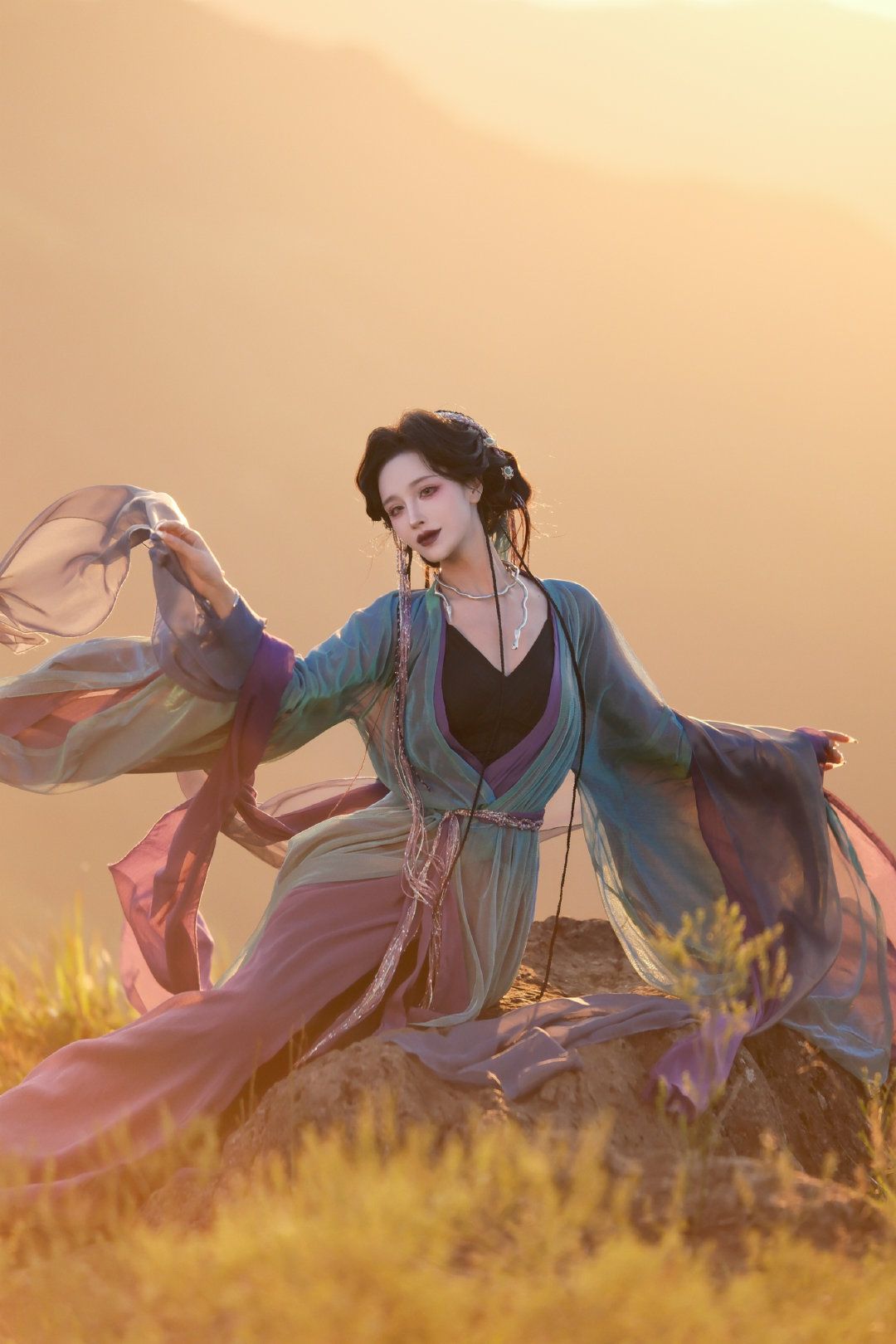 The Enigma of the Allure of Qiao Yanyans Cheongsam Beauty The Enigma of the Allure of Qiao Yanyans Cheongsam Beauty