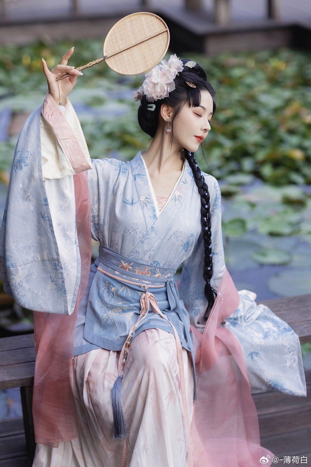The Complete Guide to Hanfu Costume Decoration