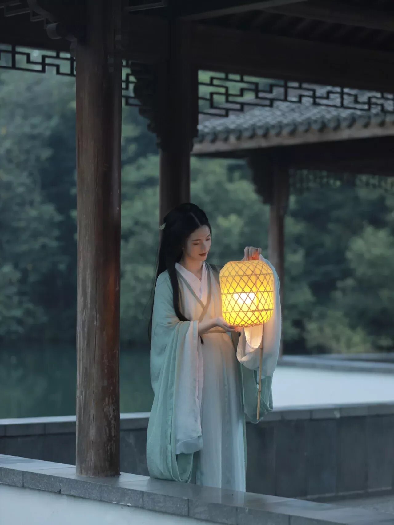 The Revival of Bubble-袖 Quicheng:A Blend of Traditional Elegance and Modern Charm The Revival of Bubble-袖 Quicheng:A Blend of Traditional Elegance and Modern Charm