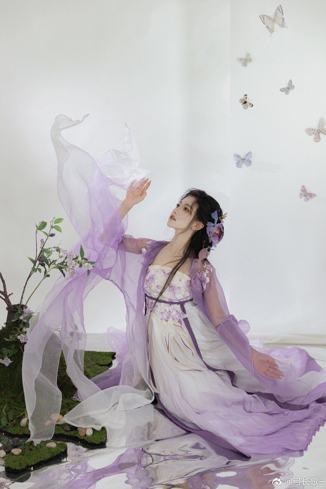 Chinese Filial Piety and the Cultural Significance of Hanfu Shoes Chinese Filial Piety and the Cultural Significance of Hanfu Shoes