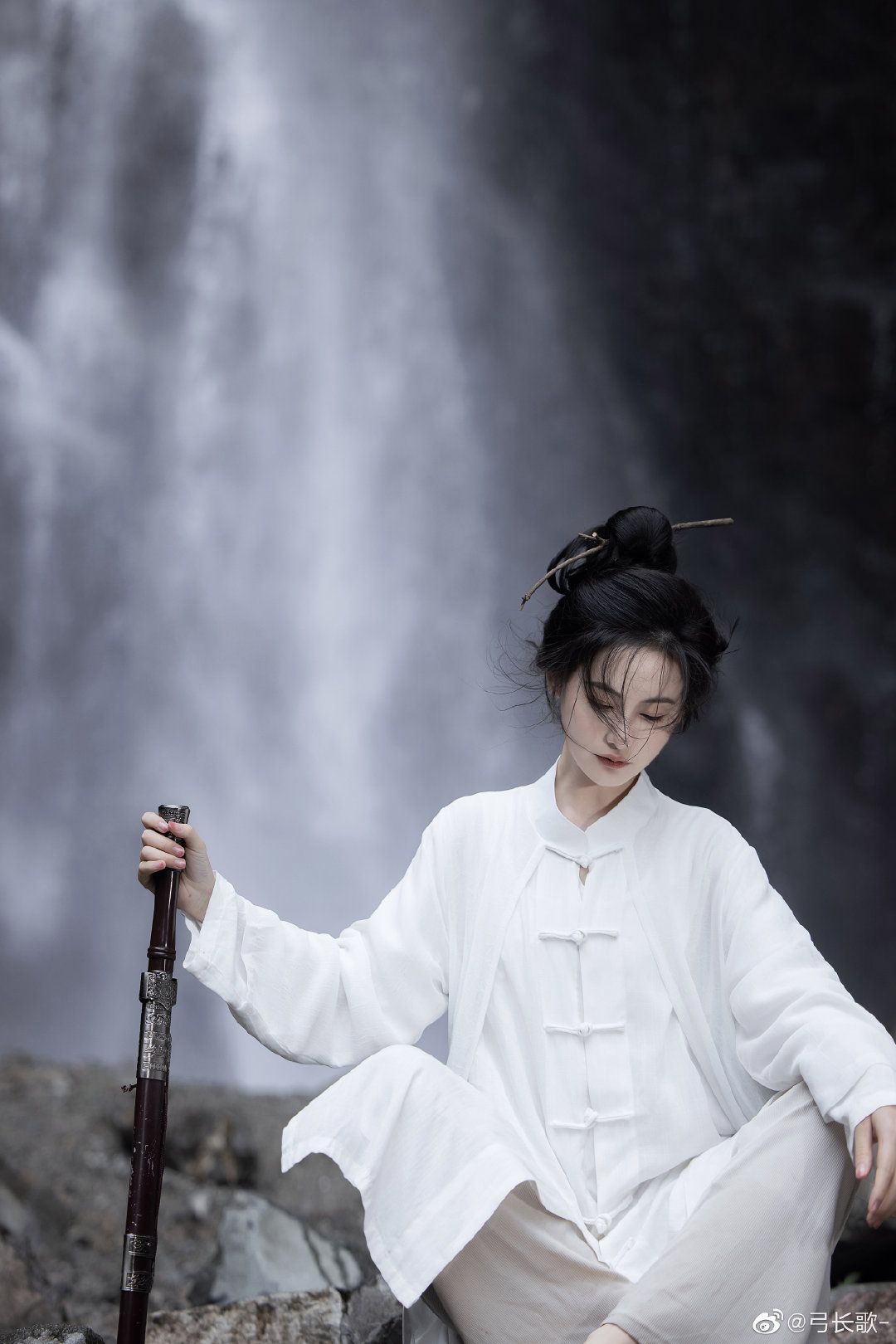 Winter Warmth in Traditional Hanfu:The Comfort of Qiyao-Style with Excellent Insulation