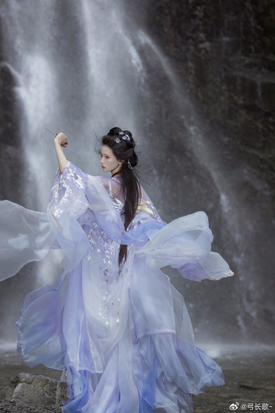 The Magnificent and Noble Flavor of Warlords Wife in Cheongsam The Magnificent and Noble Flavor of Warlords Wife in Cheongsam