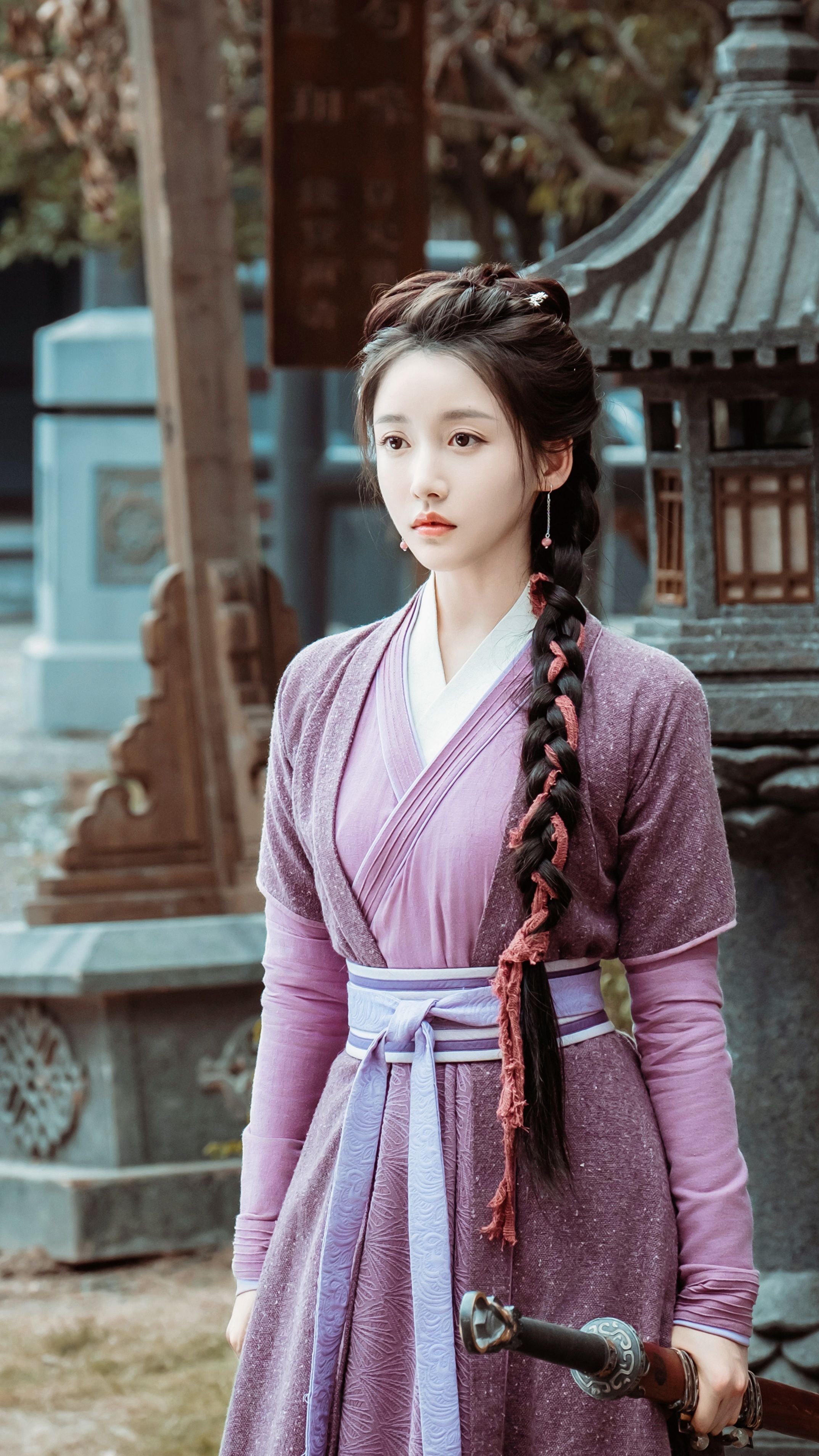 Youthful Elegance:The Rise of Silk Cheongsam Fashion