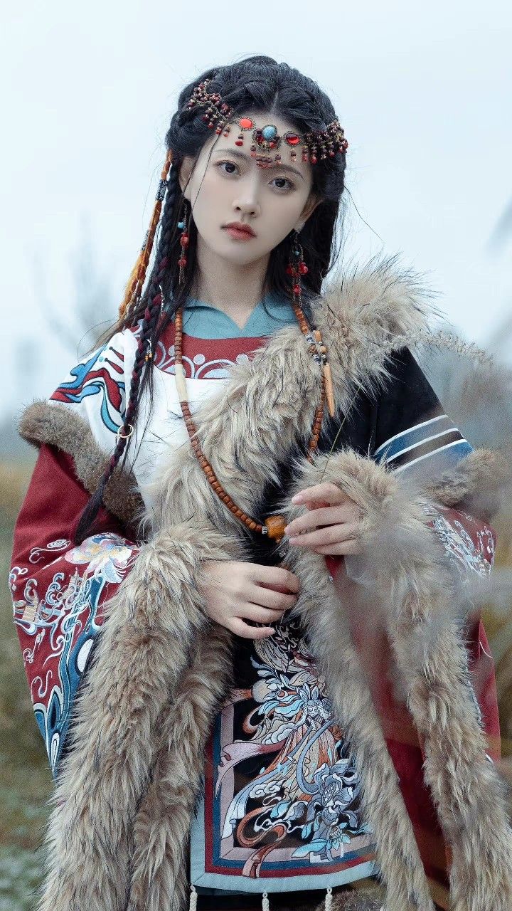 Tea-Inspired Clothing:Qipao and the Traditional Style of the Republic of China Tea-Inspired Clothing:Qipao and the Traditional Style of the Republic of China