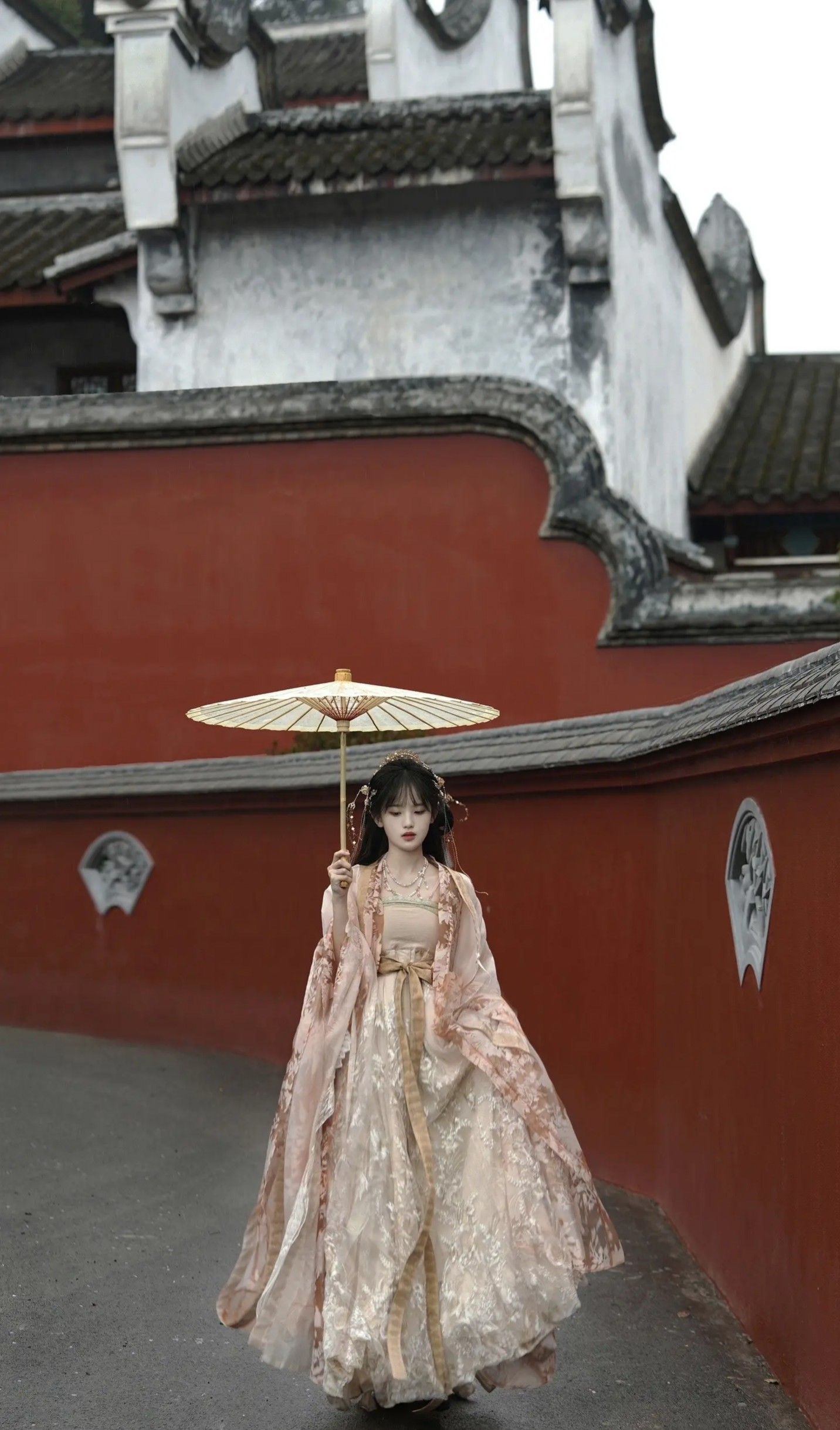 Ancient Hanfu Fashion:The Enchanting Beauty of Traditional Chinese Womens Dress Ancient Hanfu Fashion:The Enchanting Beauty of Traditional Chinese Womens Dress