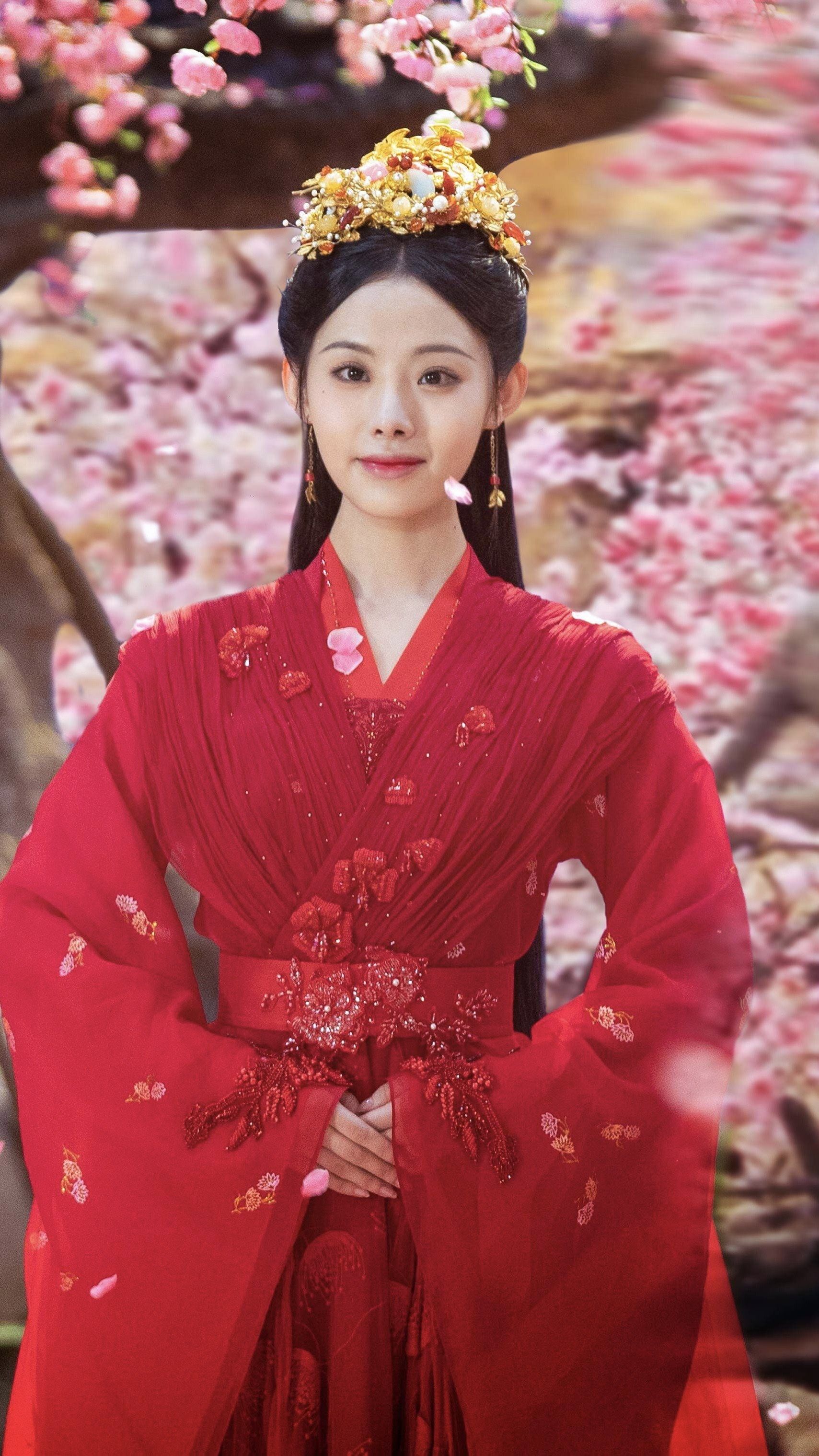 Childrens Traditional Chinese Fashion:The Splendid Phoenix Tail Skirt Childrens Traditional Chinese Fashion:The Splendid Phoenix Tail Skirt