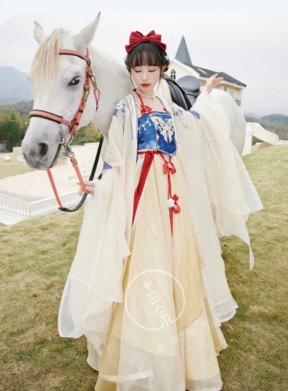The Charm of Mid-Length Chinese Cheongsam with a Half-Body Qipao Top The Charm of Mid-Length Chinese Cheongsam with a Half-Body Qipao Top
