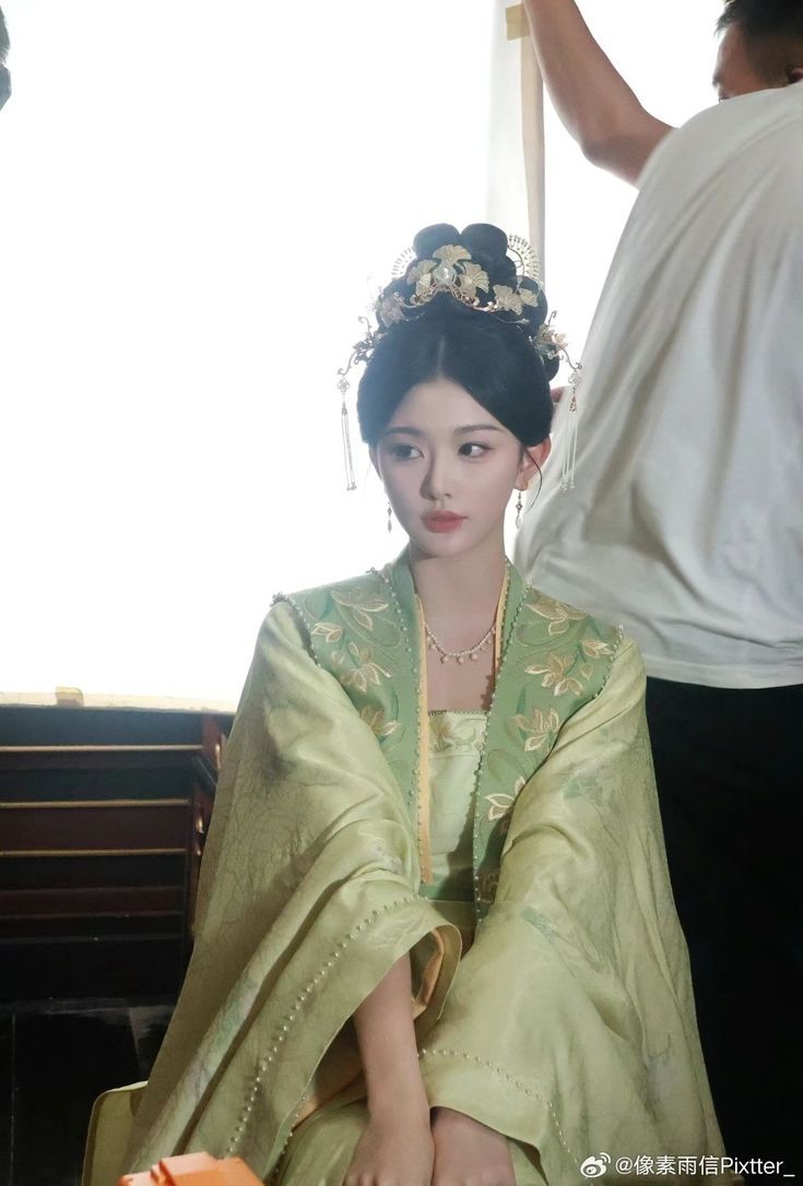 The Splendor of Song Jin Hanfu:A Journey into Traditional Chinese Elegance