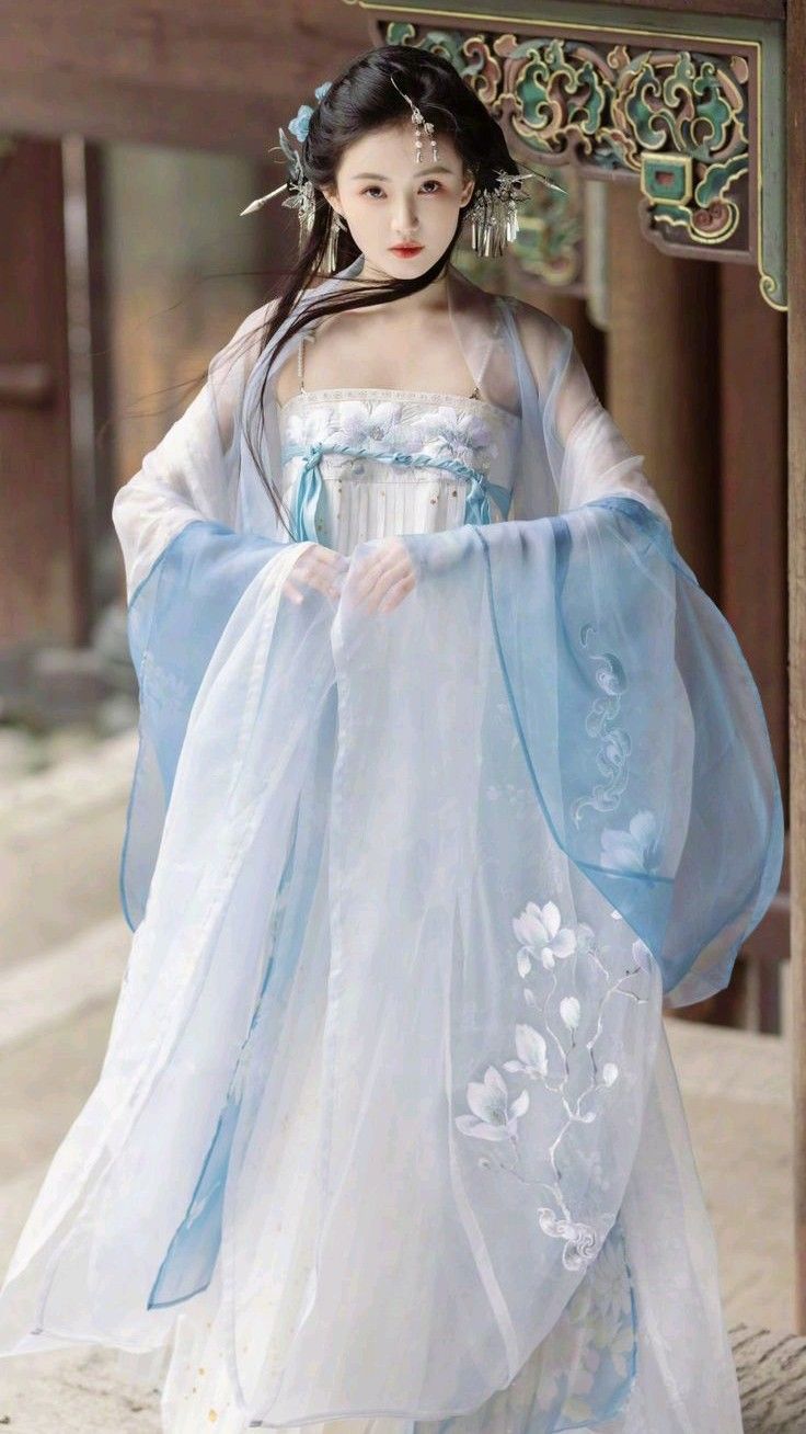 Elegant Chinese Heritage:The Enchanting World of Hanfu for Women Elegant Chinese Heritage:The Enchanting World of Hanfu for Women