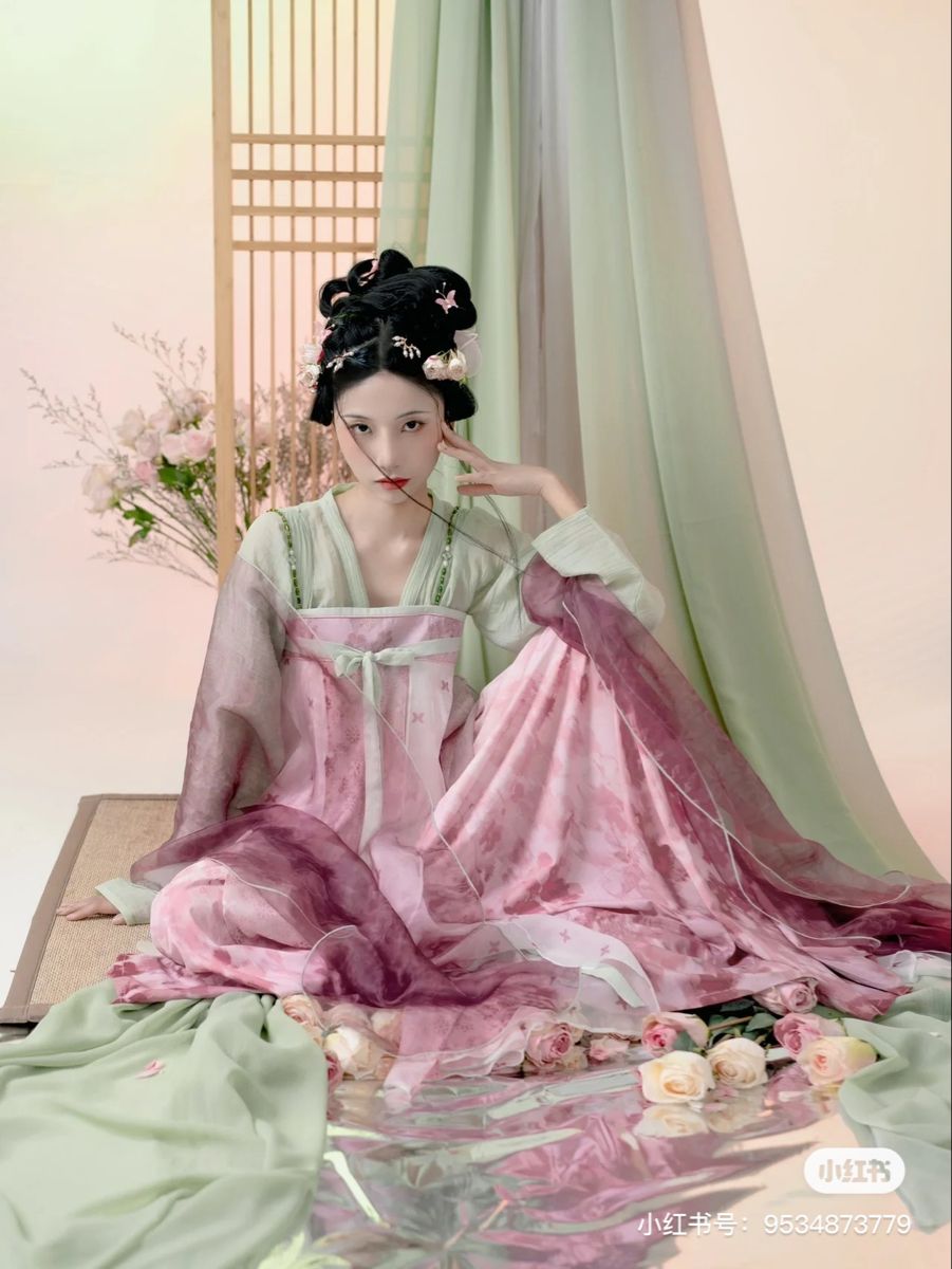The Enchantment of Traditional Chinese Dress for a 4-Year-Old Girl