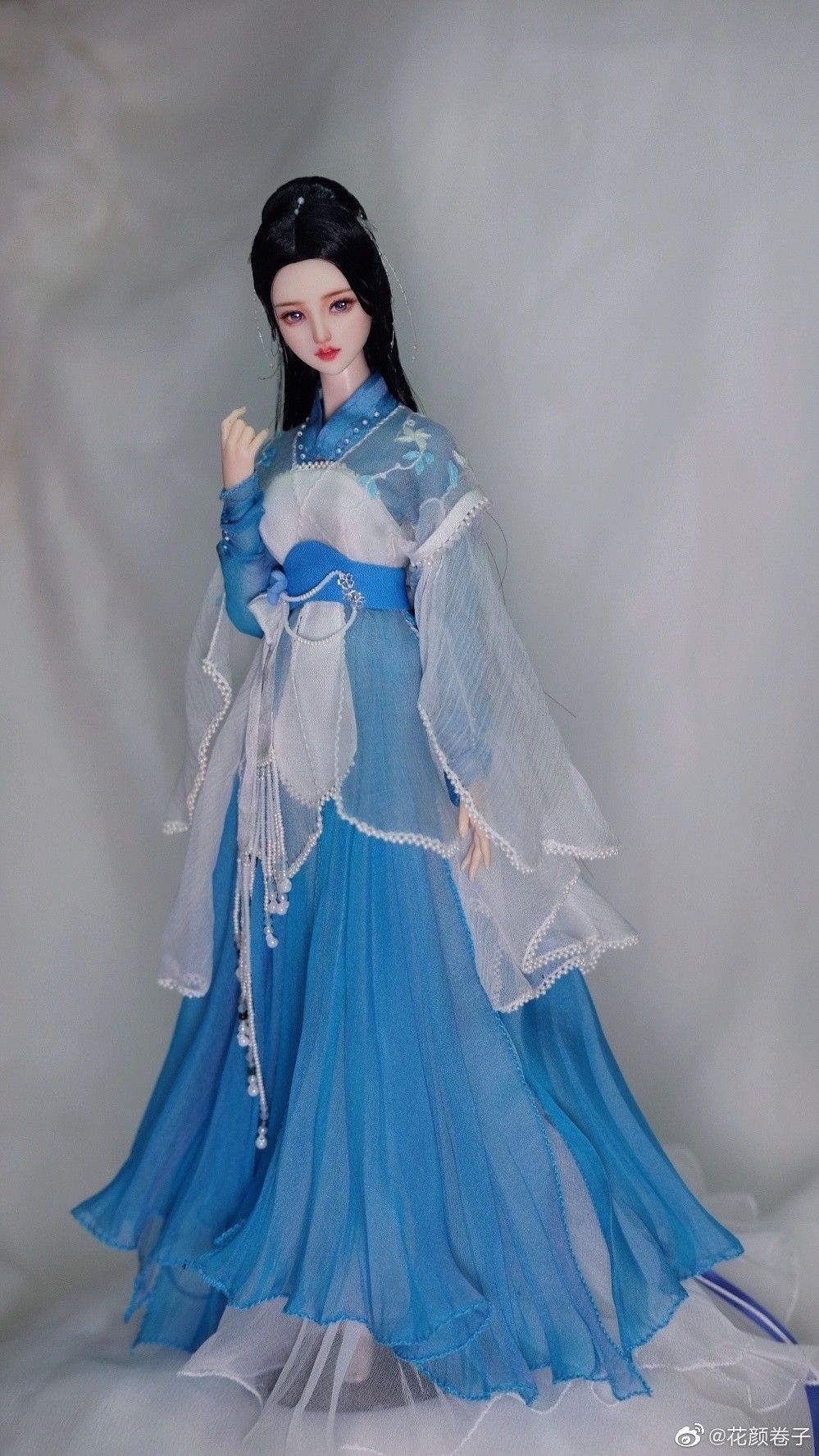 My Bestie and the Enchantment of Hanfu:A Tale of Friendship and Traditional Elegance My Bestie and the Enchantment of Hanfu:A Tale of Friendship and Traditional Elegance