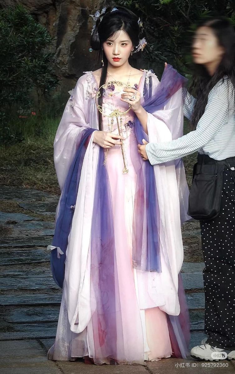 Summer Childrens Hanfu Girls Short-sleeved Shirts:A Guide to Fashion and Comfort Summer Childrens Hanfu Girls Short-sleeved Shirts:A Guide to Fashion and Comfort