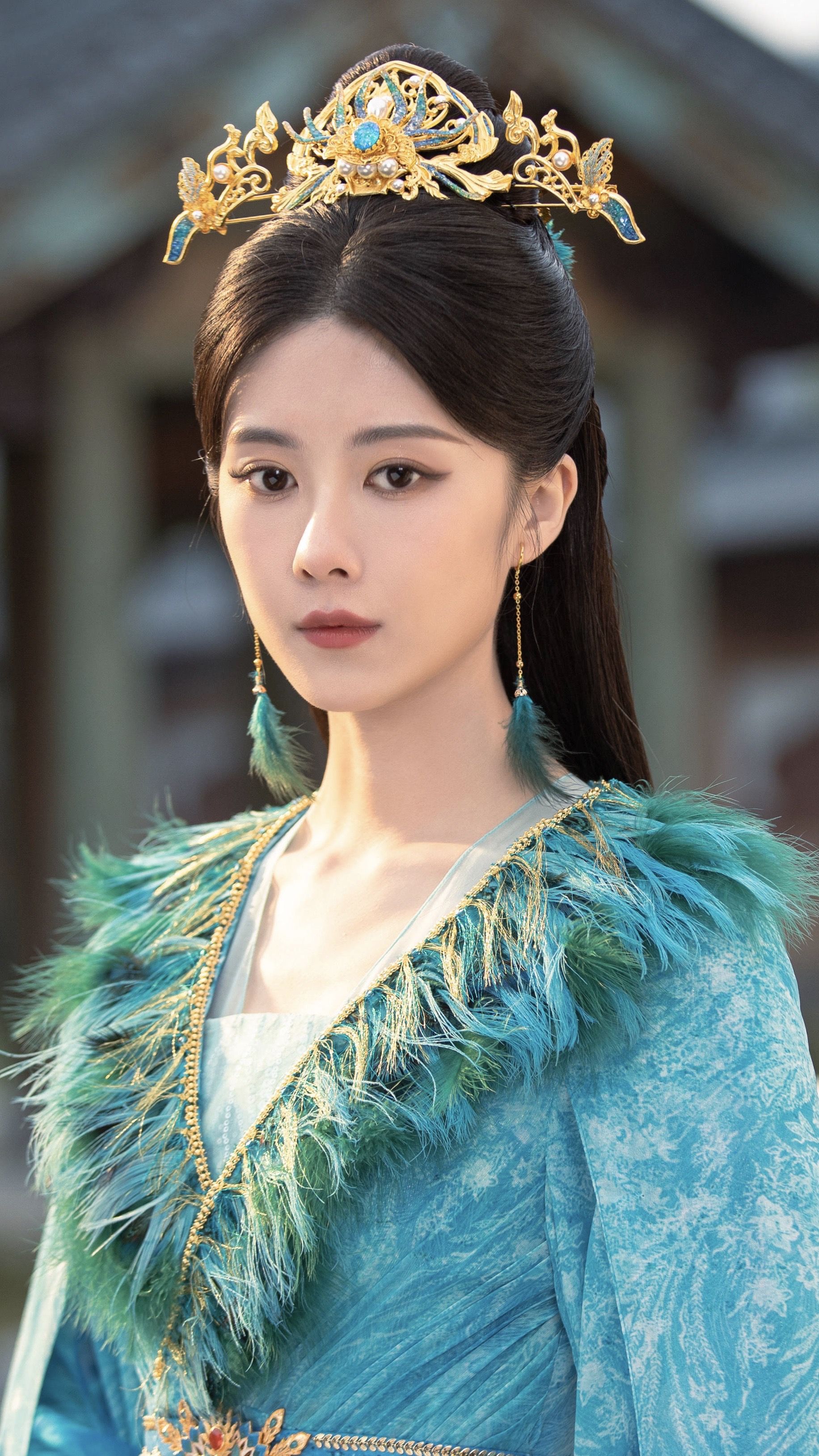 Red Cheongsam as a Toast Gown for the Bride:A Cultural Celebration Red Cheongsam as a Toast Gown for the Bride:A Cultural Celebration