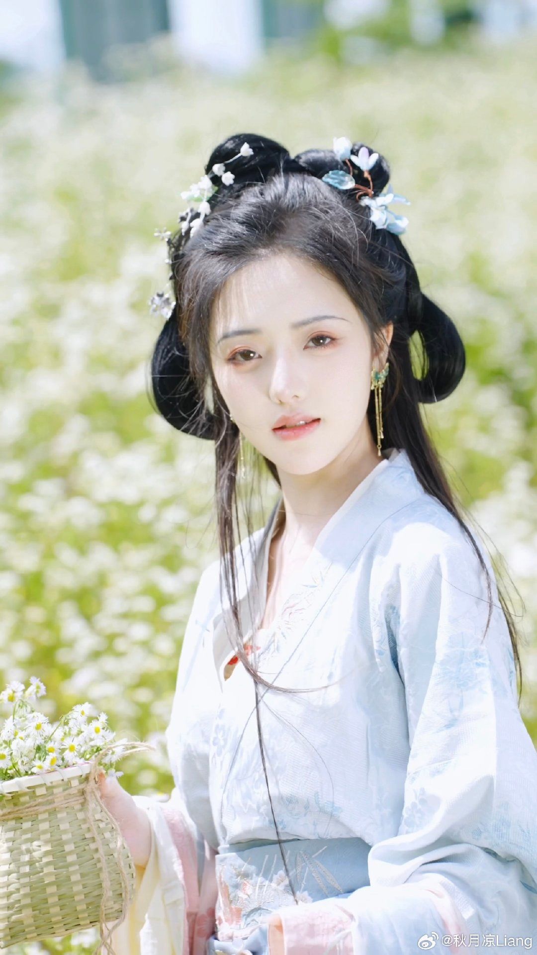 Ancient Charm:The Ethereal Dance Costumes of Hanfu Fashion Ancient Charm:The Ethereal Dance Costumes of Hanfu Fashion