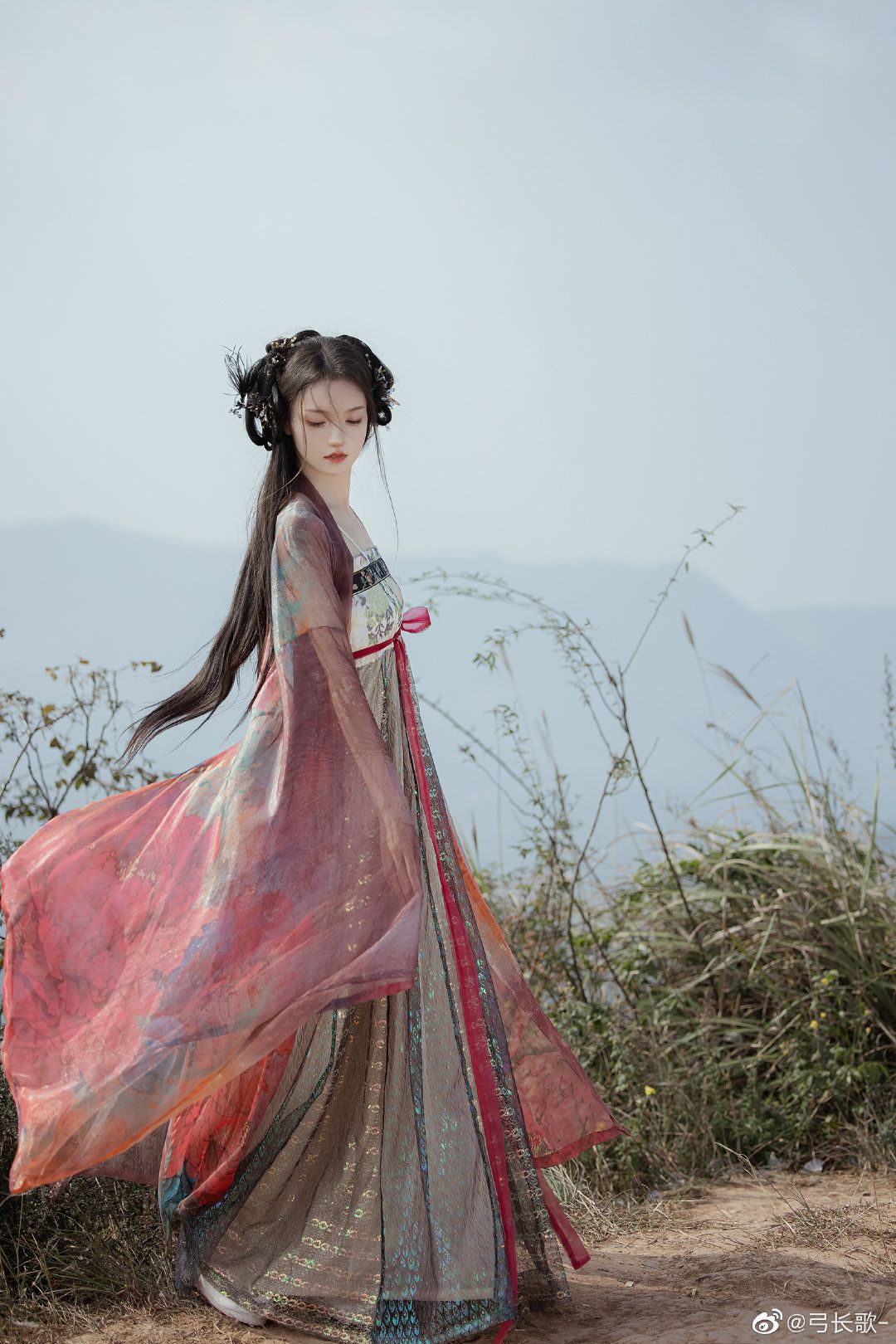 Winter Fashion:Traditional Tangzhuang for Women