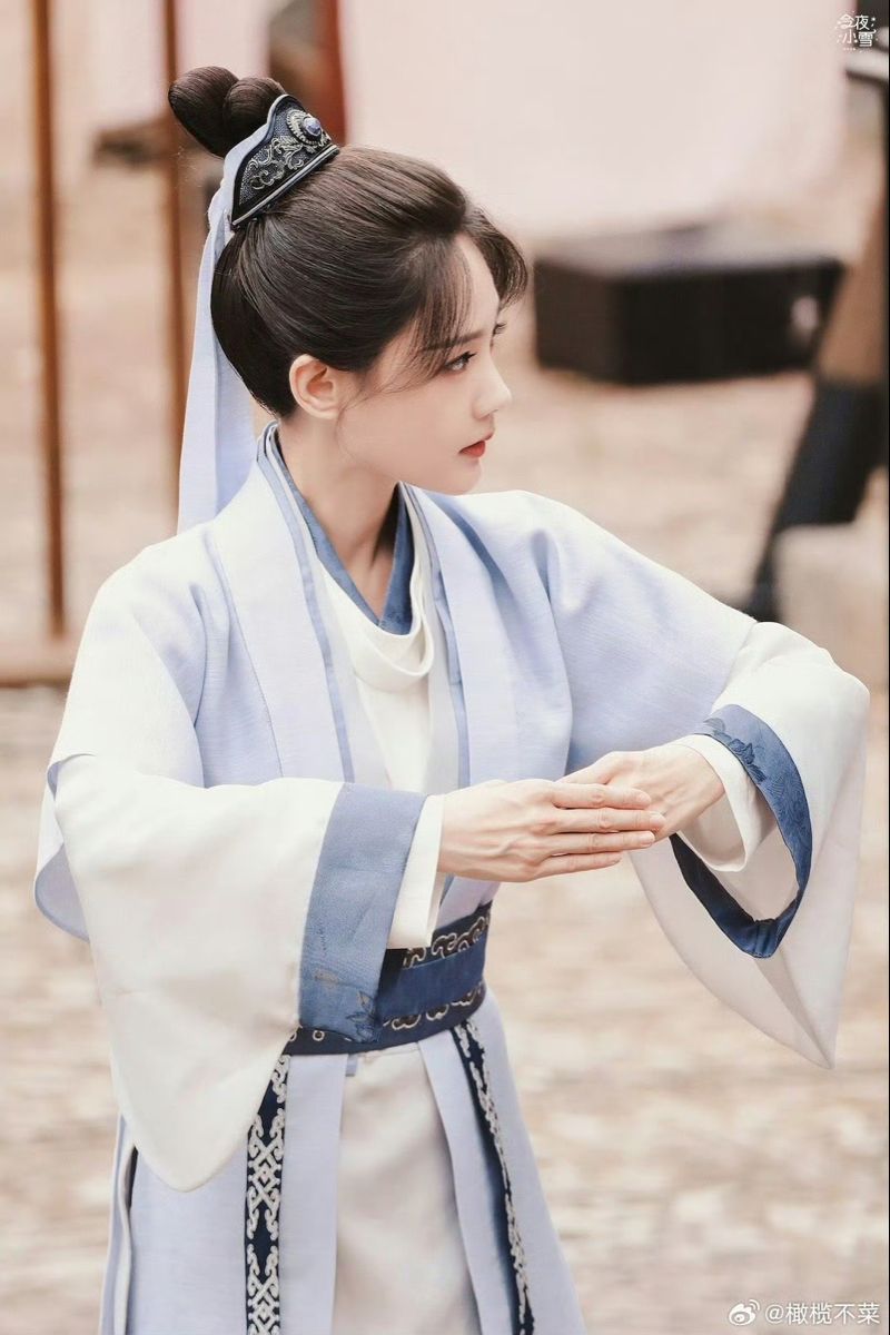 The Enchanting Art of Traditional Chinese Hanfu Headwear:The Immortals Map Hair Ornament