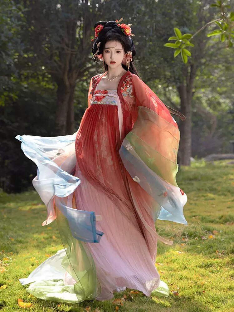 Winter Hanfu Qipao for Little Girls:A Traditional Elegance Winter Hanfu Qipao for Little Girls:A Traditional Elegance