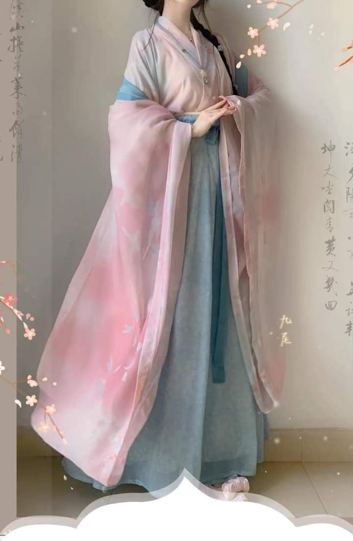 Adult Qing Dynasty Gongzhu Costume:A Journey into Traditional Chinese Regalia Adult Qing Dynasty Gongzhu Costume:A Journey into Traditional Chinese Regalia