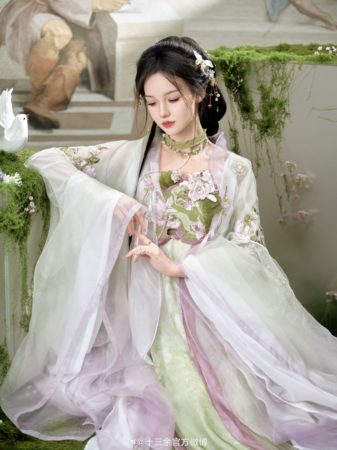 The Elegance of Chinese Cheongsam at Weddings:A Cultural Journey The Elegance of Chinese Cheongsam at Weddings:A Cultural Journey