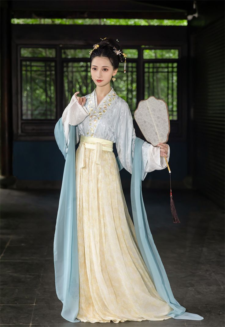 Tang Dream Cheongsam Fashion on Douyin:The Rise of Traditional Elegance Tang Dream Cheongsam Fashion on Douyin:The Rise of Traditional Elegance