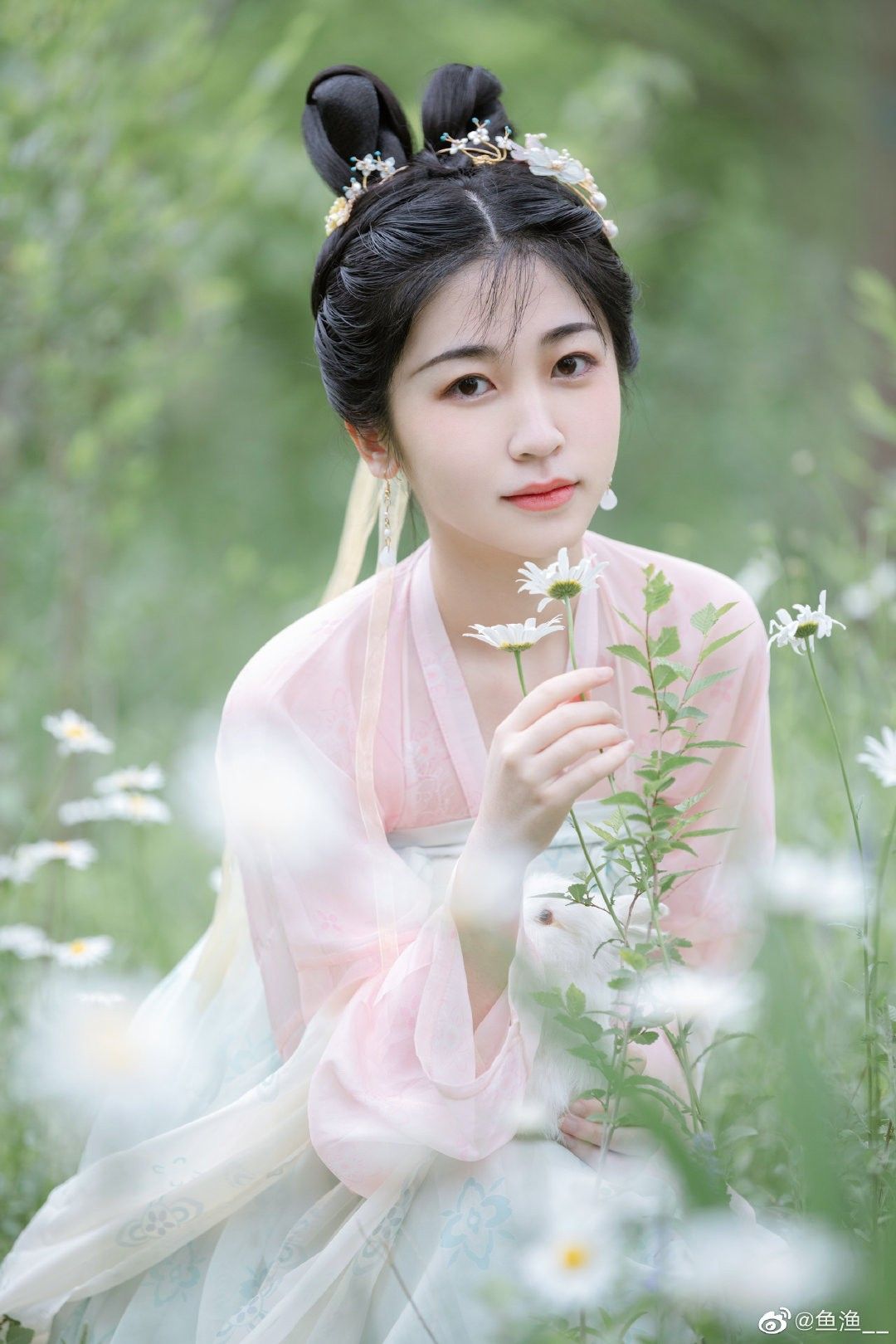 Redesigning the Cheongsam Pattern:Modernizing Traditional Chinese Elegance Redesigning the Cheongsam Pattern:Modernizing Traditional Chinese Elegance