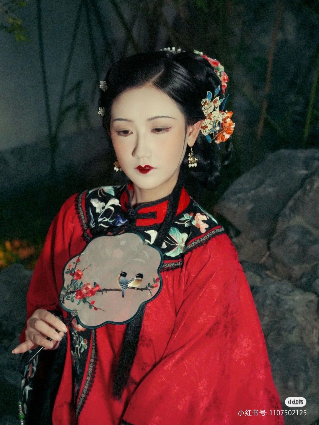 The Rise of Hanfu Net Skirt:Exploring the Beauty of Traditional Chinese Fashion